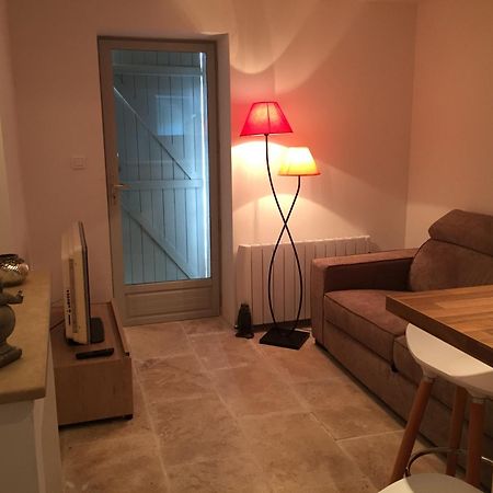 Apartamento Appt 2 Pieces Dans Mas Provencal Roquemaure  Exterior foto